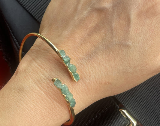 8 Emerald Spiral Bracelet - FUSION Collection